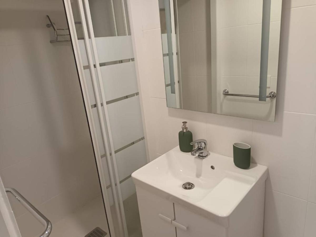 Appartement T2 Renove, Centre-Ville Hendaye, Proche Baie, Sans Ascenseur, Balcon, Calme, Wifi Non Inclus - Fr-1-239-850 Exteriér fotografie