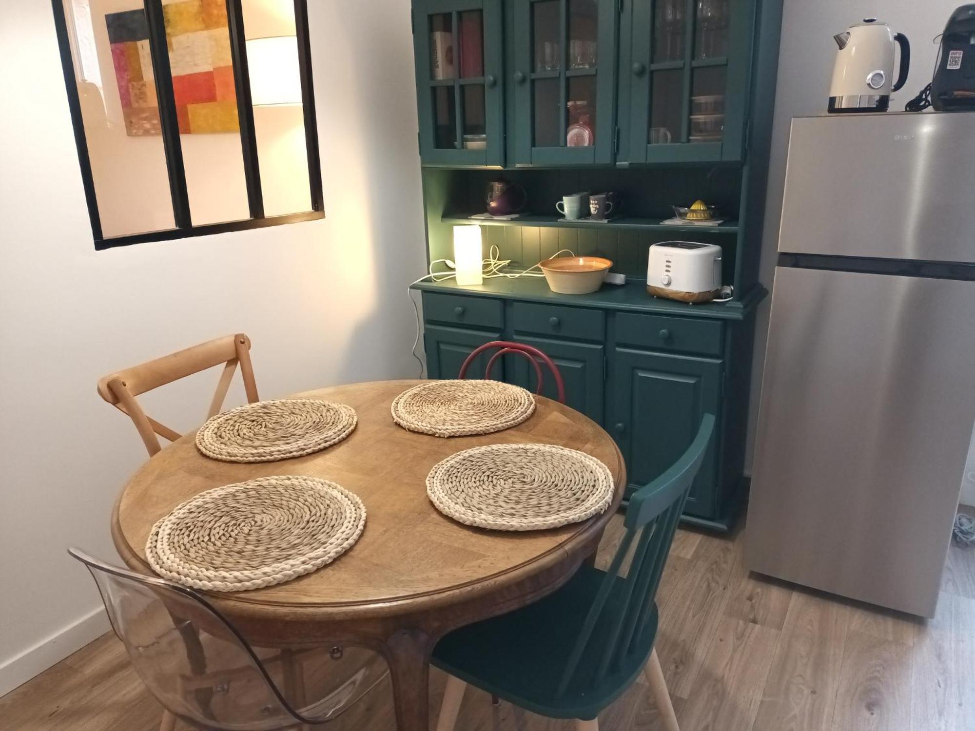 Appartement T2 Renove, Centre-Ville Hendaye, Proche Baie, Sans Ascenseur, Balcon, Calme, Wifi Non Inclus - Fr-1-239-850 Exteriér fotografie